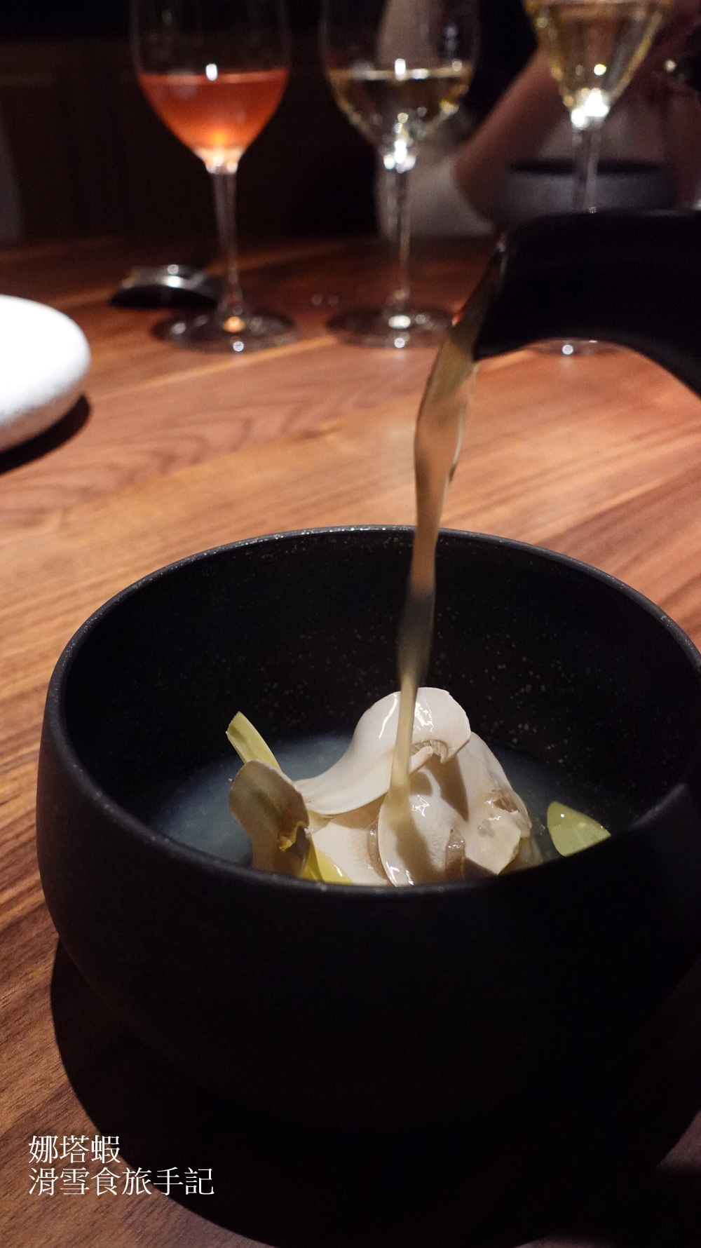 台中美食推薦-FReNCHIE FReNCHIE 法式餐酒館.春季菜單.包廂分享 - 第17張圖 FReNCHIE FReNCHIE 台中法式餐酒館.春季菜單.包廂分享