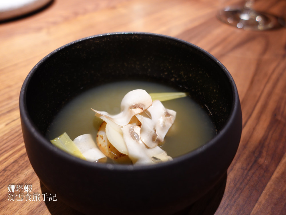 台中美食推薦-FReNCHIE FReNCHIE 法式餐酒館.春季菜單.包廂分享 - 第18張圖 FReNCHIE FReNCHIE 台中法式餐酒館.春季菜單.包廂分享