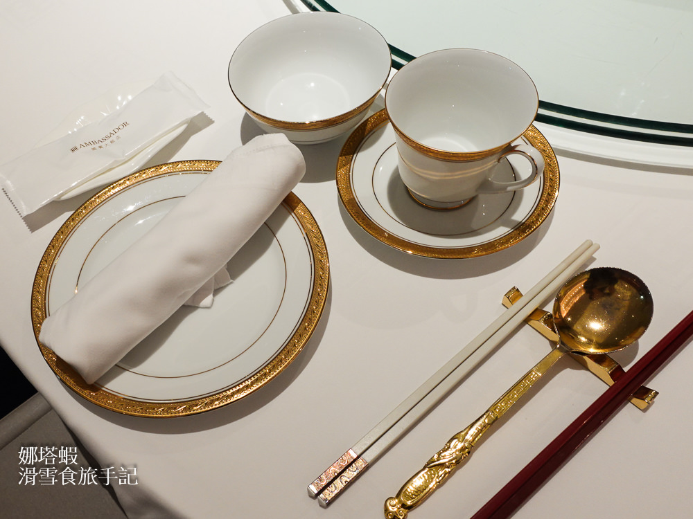 國賓川菜廳︱米其林指南推薦.招牌掛爐烤鴨&一鴨二吃 - 第2張圖 國賓川菜廳︱米其林指南推薦.招牌掛爐烤鴨