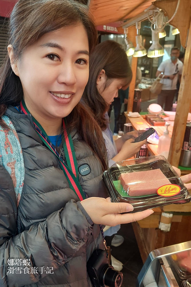 大阪黑門市場必吃美食︱黑銀金槍魚店,大口吃頂級黑鮪魚 - 第8張圖 大阪黑門市場必吃美食_黑銀金槍魚店,大口吃頂級黑鮪魚