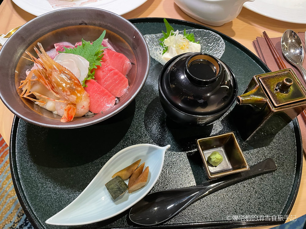 安比高原ANA洲際酒店─晚餐點了Room Service還有精彩早餐! 