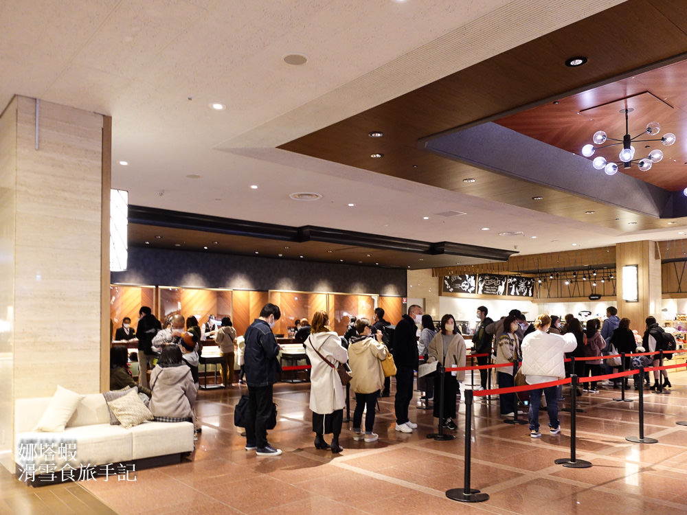 定山溪豪景飯店︱5星之宿溫泉飯店，超大型室內溫水游泳池樂園