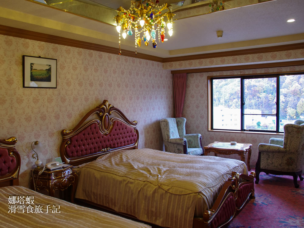 定山溪豪景飯店︱5星之宿溫泉飯店、超大型室內溫水游泳池樂園！