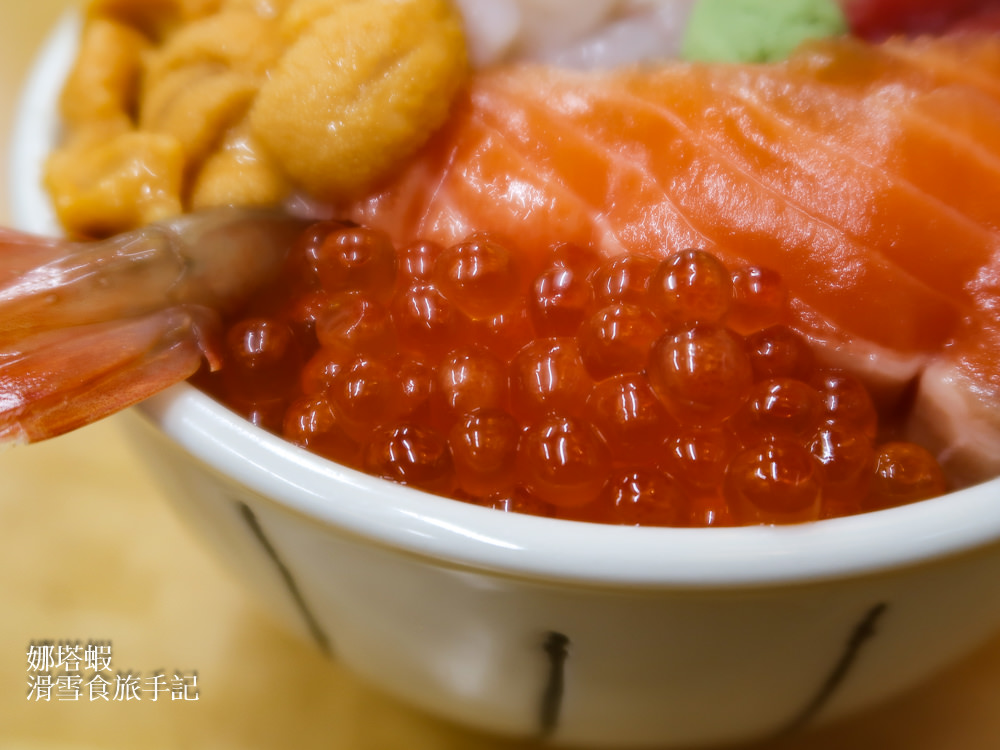 小樽三角市場&滝波食堂，大口吃海鮮丼、帝王蟹、海膽、鮭魚卵