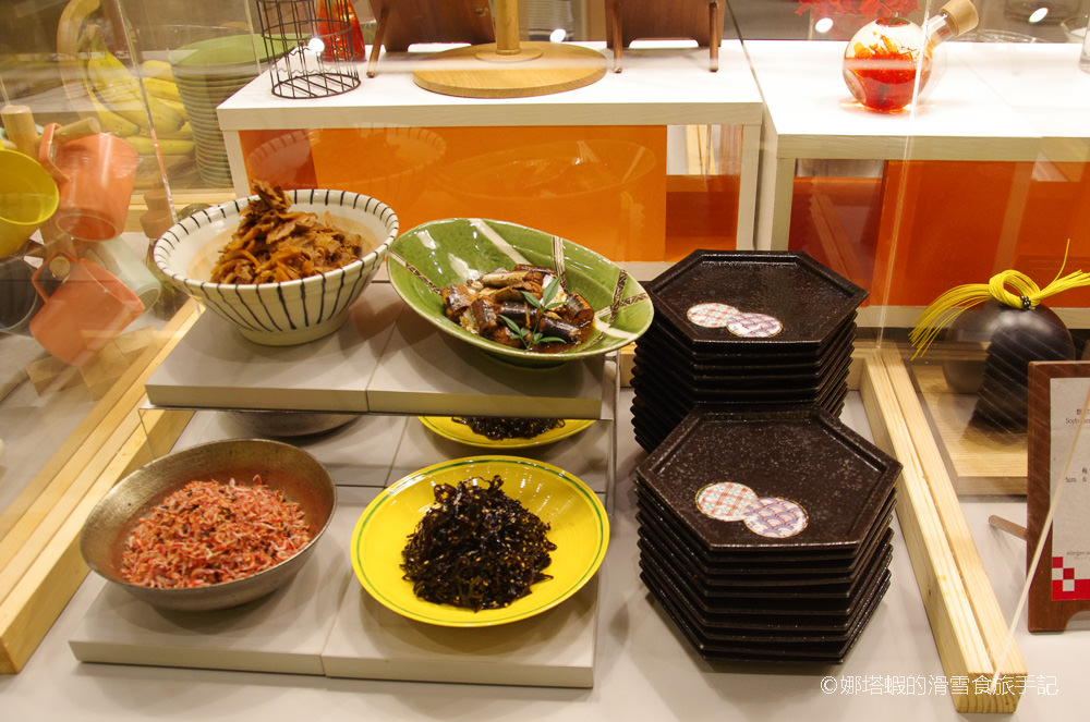 OMO7旭川by 星野集團，美麗的北海道早餐，鹹甜鬆餅都好吃! 