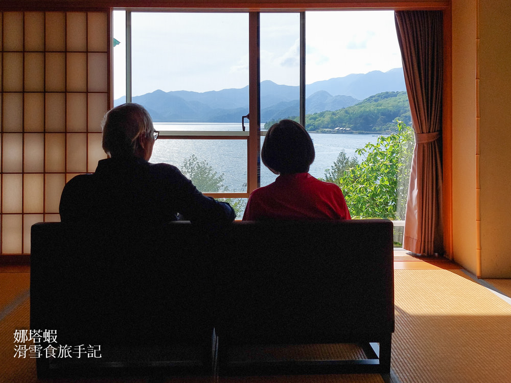 界日光_星野集團的頂級溫泉旅宿_中禪寺湖景房的奢華空間