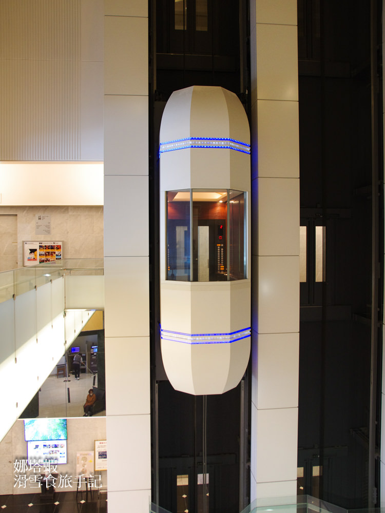 札幌住宿推薦︱札幌王子飯店心得分享,免費接駁車資訊,早餐很讚大推!觀光和機場巴士停靠站 - 第2張圖 札幌王子大飯店_免費巴士接送到札幌車站_2019年整修