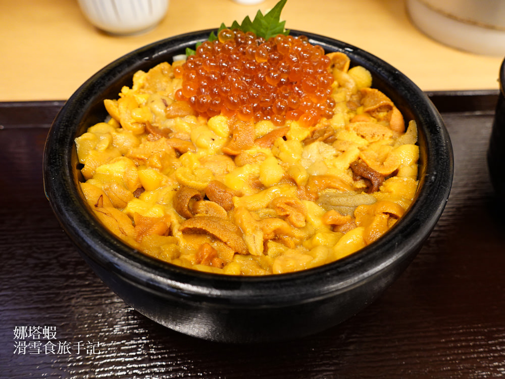 札幌美食︱二条市場「海鮮処魚屋の台所」海膽丼VS綜合海鮮丼,超滿足享受(有影片) - 第5張圖 二条市場「海鮮処魚屋の台所」海膽丼VS海鮮丼,超滿足的體驗!