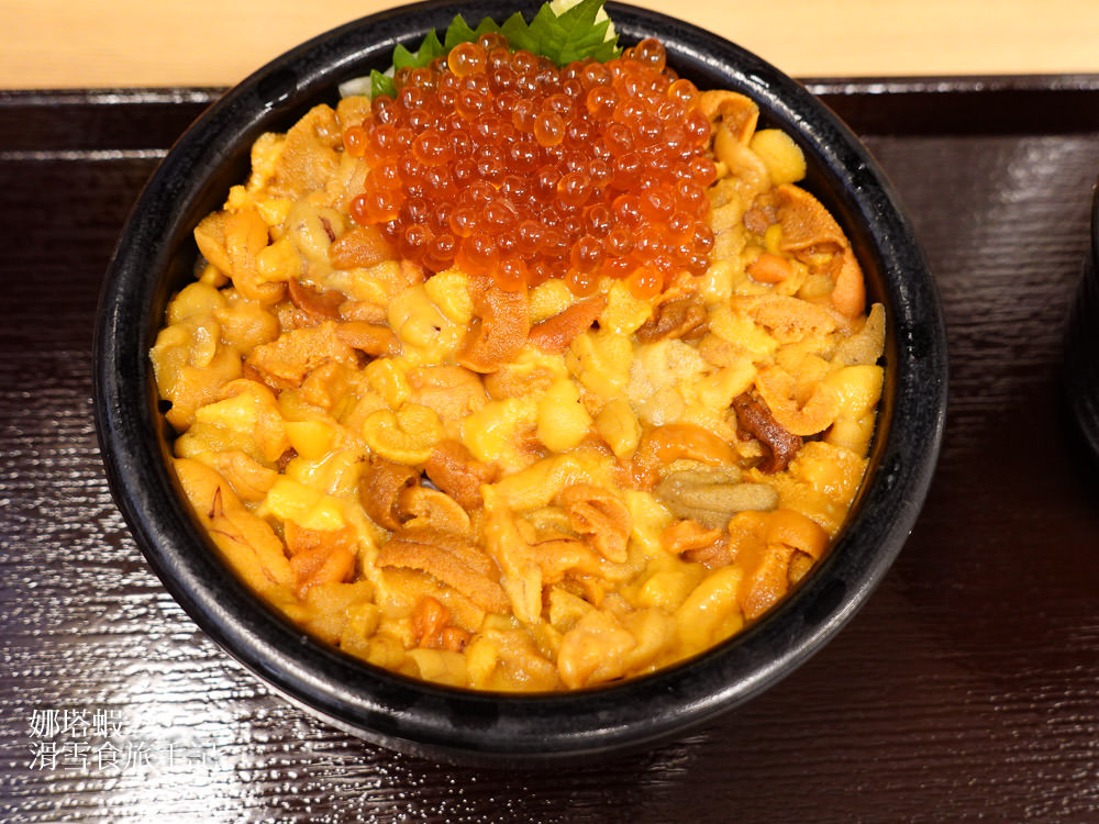 札幌美食︱二条市場「海鮮処魚屋の台所」海膽丼VS綜合海鮮丼,超滿足享受(有影片) - 第6張圖 二条市場「海鮮処魚屋の台所」海膽丼VS海鮮丼,超滿足的體驗!