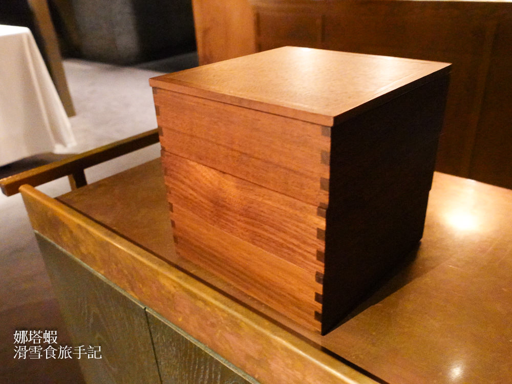 東京米其林三星餐廳︱L’Effervescence ,完美演繹日法融合的法式料理,好評大推 - 第23張圖 東京米其林三星︱L’Effervescence ,完美演繹日法融合法式料理