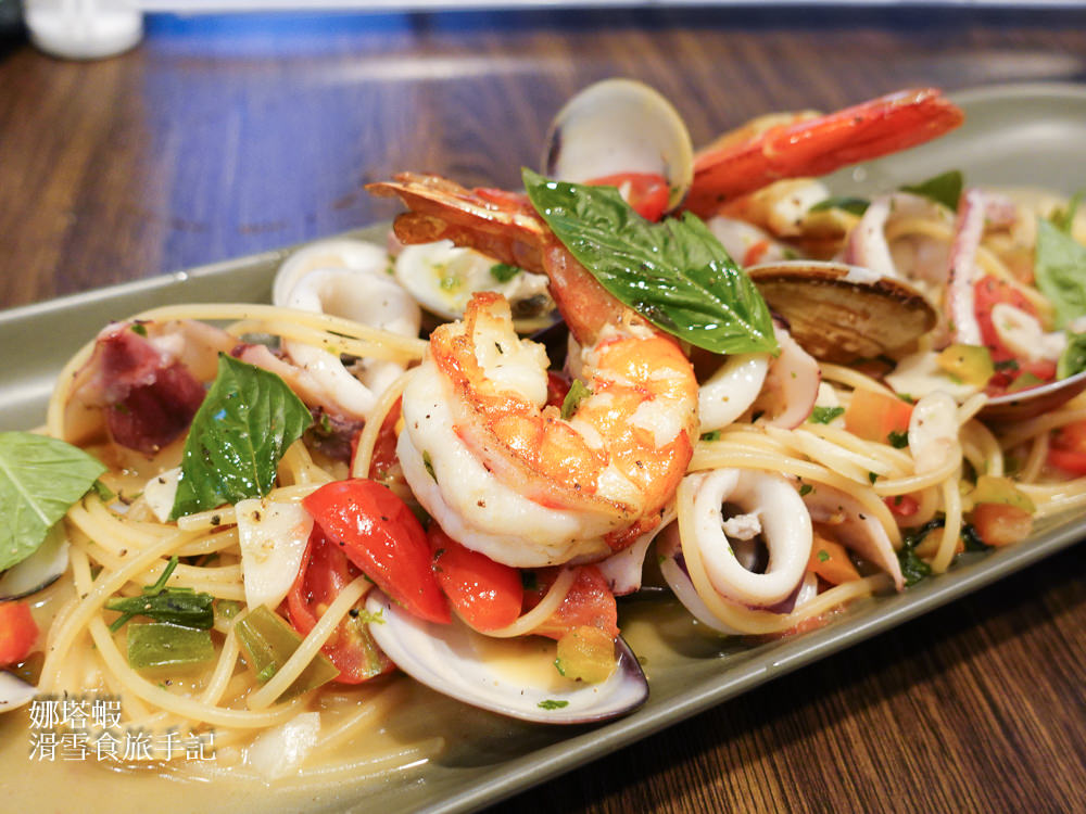 A Mano義舍廚房｜美味手工披薩、道地義式餐酒館