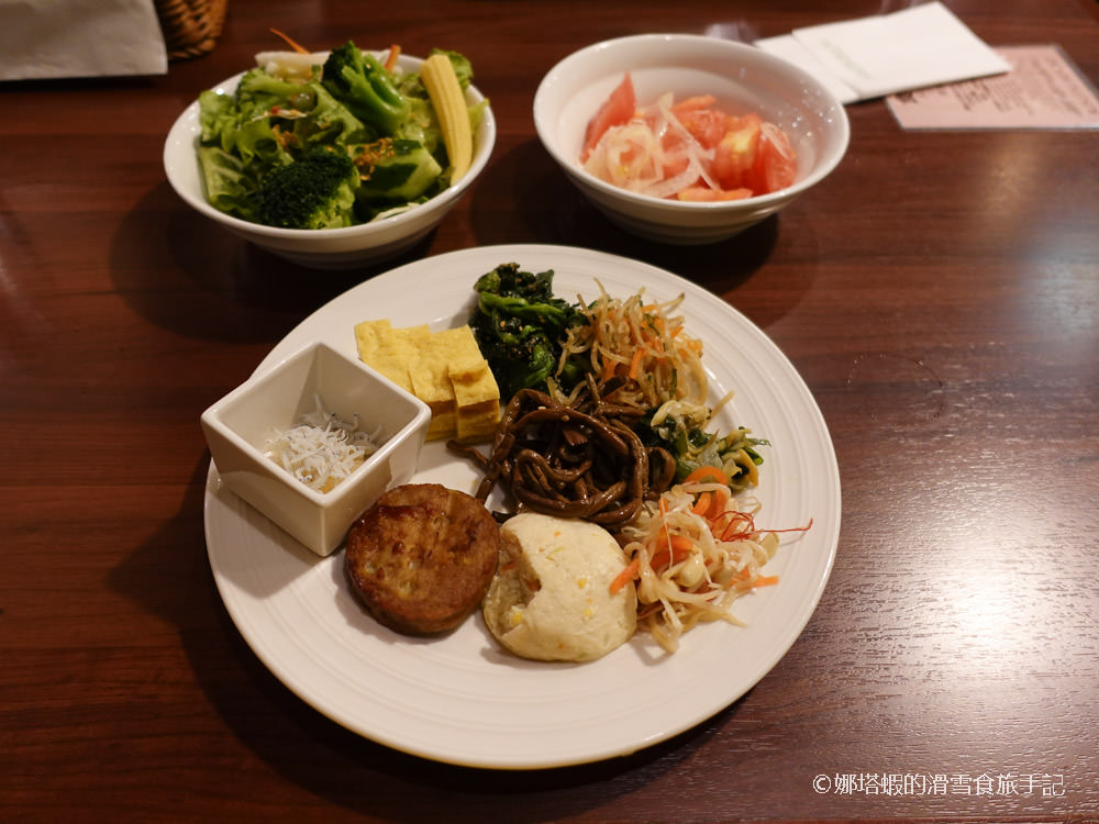 留壽都滑雪渡假村之2：南北館餐廳、商店介紹