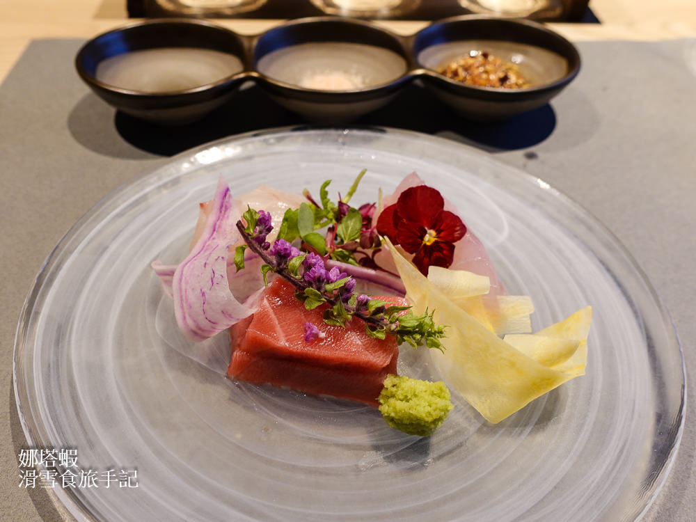 草津溫泉「裏草津蕩TOU旅館」燈璃餐廳，和洋風格融合的美味早、晚餐