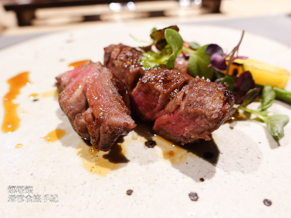草津溫泉「裏草津蕩TOU旅館」燈璃餐廳，和洋風格融合的美味早、晚餐