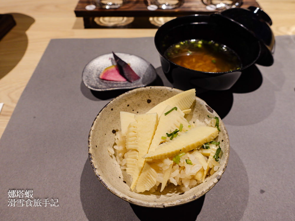 草津溫泉「裏草津蕩TOU旅館」燈璃餐廳，和洋風格融合的美味早、晚餐