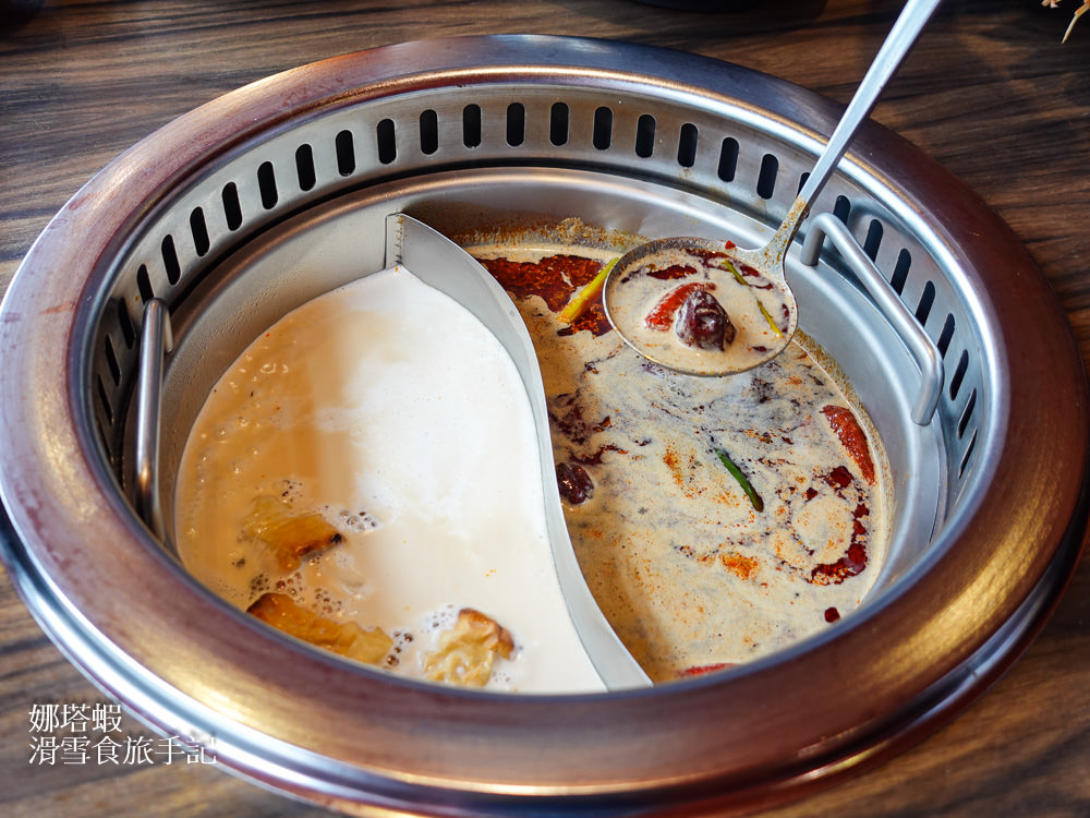 肉控和海鮮控必看！辛巴適麻辣鍋吃到飽，和牛、牛舌、天使紅蝦，壽星加碼送干貝