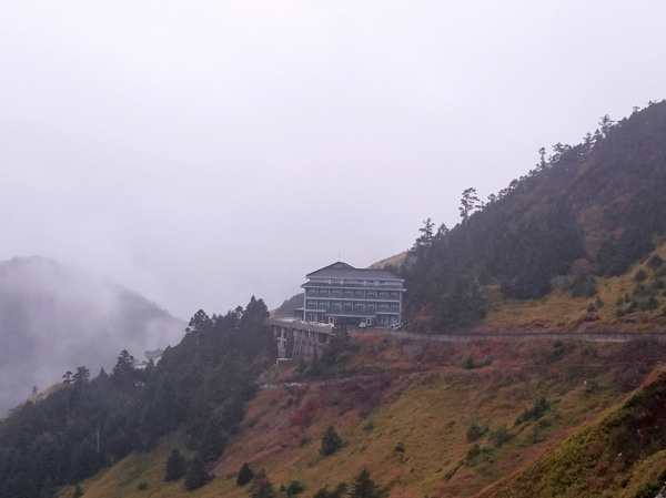 合歡山住宿︱松雪樓，台灣海拔最高的飯店︱征服(最簡單的)百岳-石門山步道