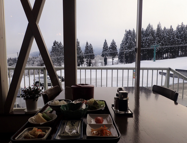 【日本滑雪．新潟】舞子高原雪場住宿-溫馨民宿Lodge Young Mate 