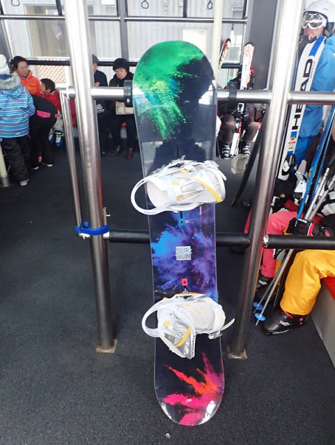 【日本滑雪雪場篇】到湯澤高原雪場搭乘世界最大的纜車，眺望美麗溫泉街景!