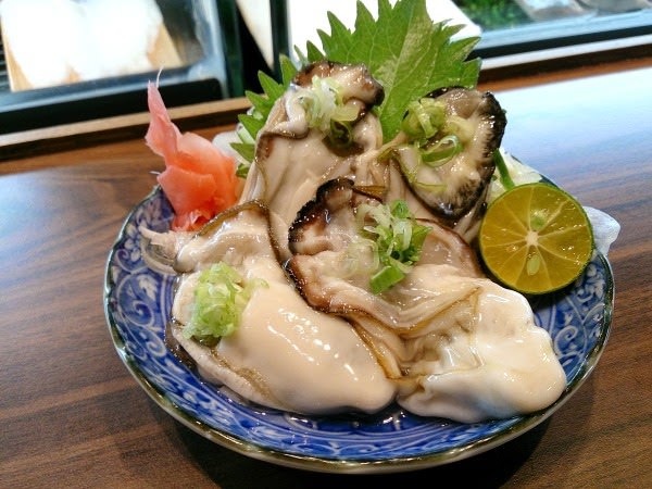 【台中美食】二訪京岐壽司之「京岐四超人丼」-生蠔