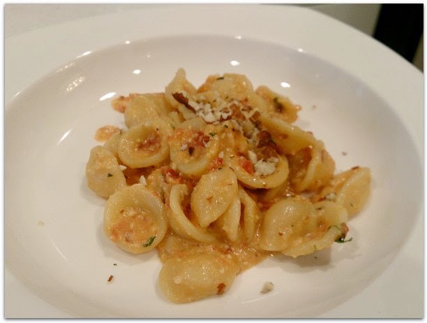 義大利麵食譜：查帕尼大蒜粉紅醬貓耳朵麵