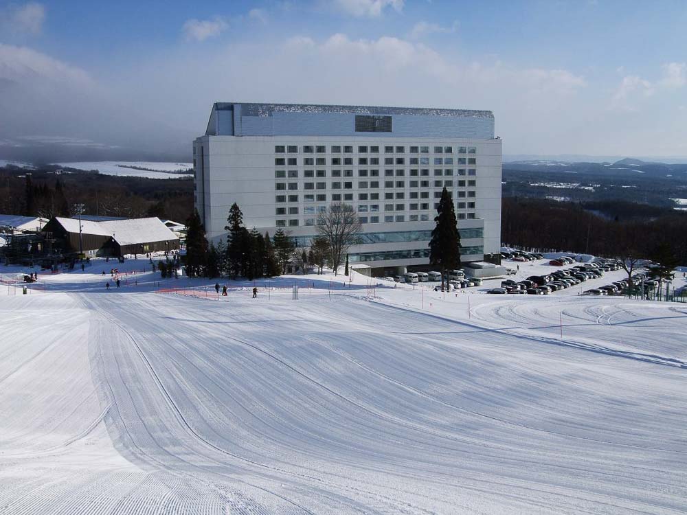 雫石滑雪自由行GO！ 優質粉雪天堂，日本東北最浪漫的星空