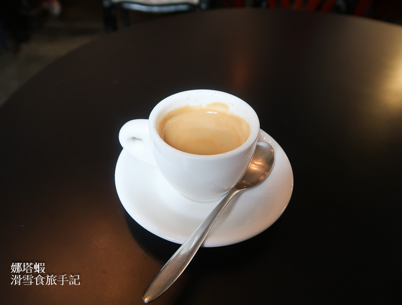 信義安和｜congrats cafe老屋改建、推薦給喜歡安靜咖啡廳的你