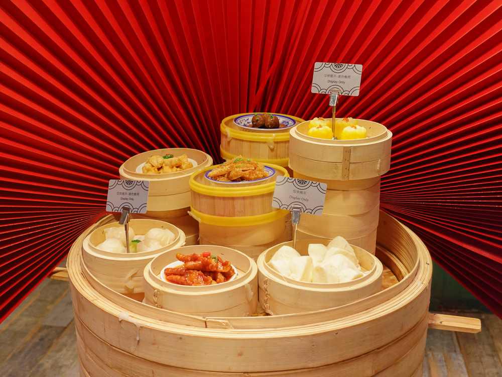 澳門自由行 DAY 2︱高奢精品「老佛爺酒店」、大三巴、盧家大屋、澳門蛋塔連發、上葡京「自助山」龍蝦吃到飽