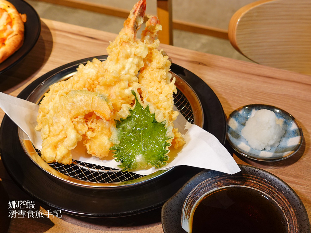 狸小路美食_札幌海鮮丼専門店 すしどんぶり_大推海鮮丼、烤帝王蟹腳、螃蟹披薩、自助飲料吧喝到飽