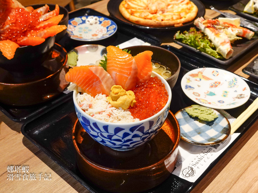 狸小路美食_札幌海鮮丼専門店 すしどんぶり_大推海鮮丼、烤帝王蟹腳、螃蟹披薩、自助飲料吧喝到飽