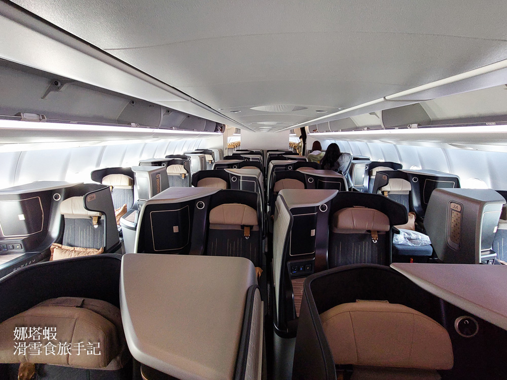 星宇航空X史努比聯名航班超可愛_台北飛北海道新千歲_A330-900NEO商務艙飛行紀錄