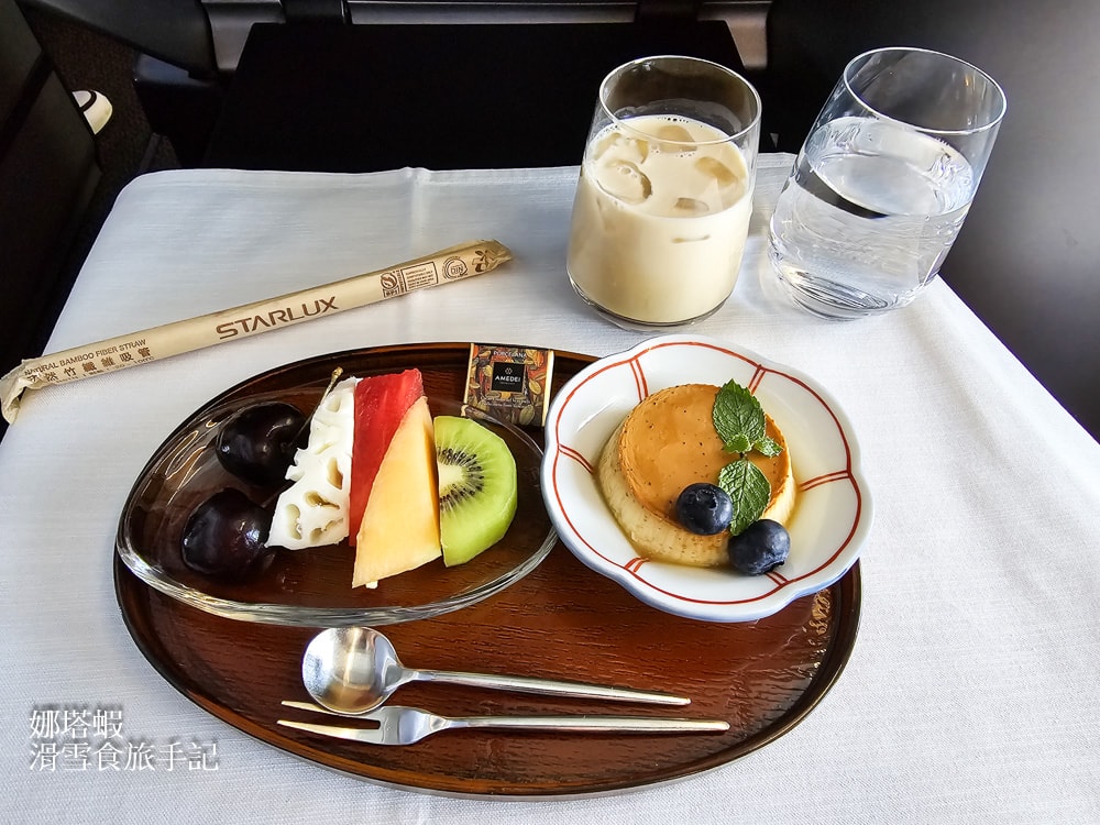 星宇航空X史努比聯名航班超可愛_台北飛北海道新千歲_A330-900NEO商務艙飛行紀錄