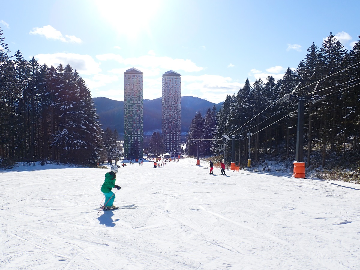 冬天滑雪行程怎麼選？滑雪團、自由行、訂飯店，AsiaYo都幫你整理好囉