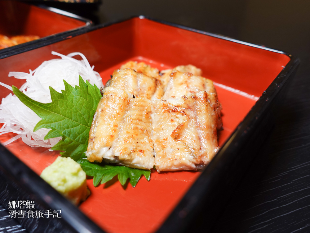 旭川美食「天金本店」居酒屋，推薦必點海膽涮涮鍋、雙色烤鰻魚、鄉土天婦羅，有包廂