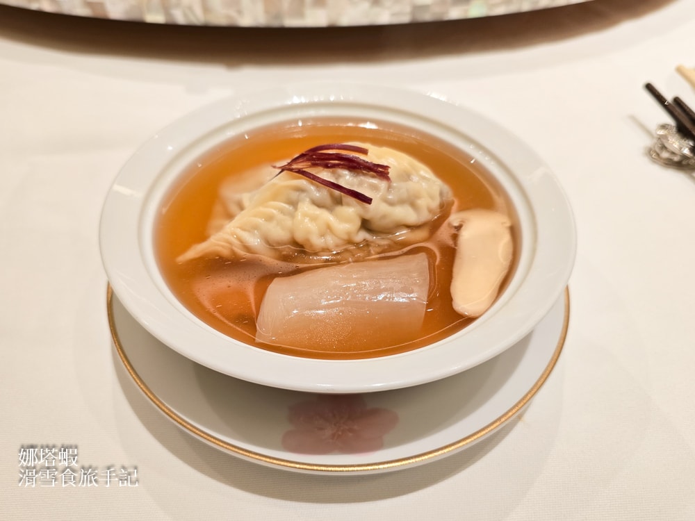 澳門玥龍軒食記_新濠影滙的米其林一星粵菜餐廳_午餐套餐精緻港點_白松露炒飯