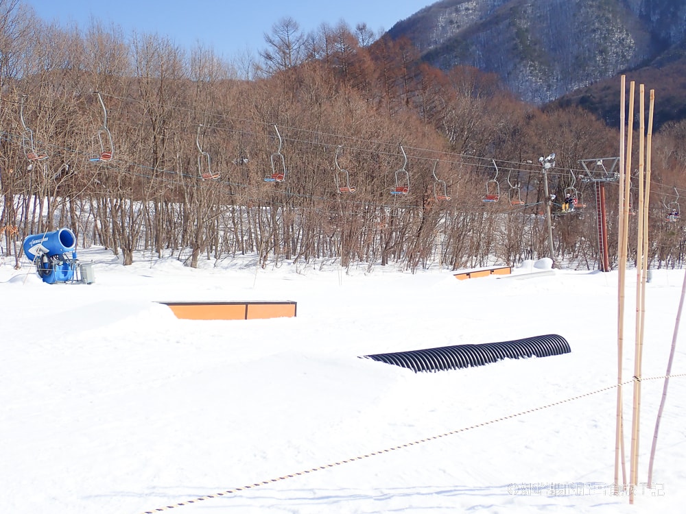 白馬爺岳滑雪場攻略_推薦滑雪新手練功_鄰近溫泉鄉_雪地摩托車穿梭樹林超刺激