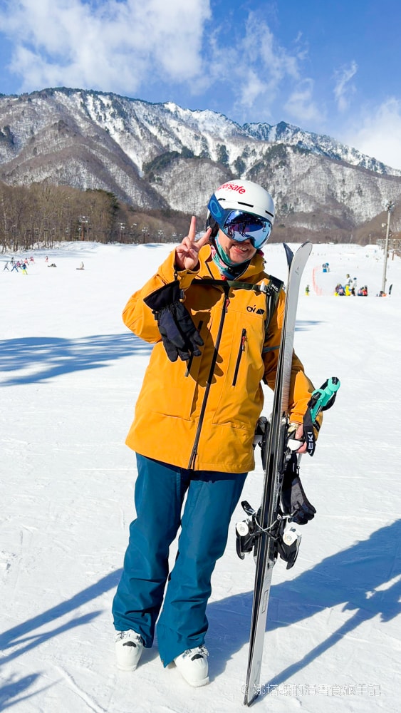 白馬爺岳滑雪場攻略_推薦滑雪新手練功_鄰近溫泉鄉_雪地摩托車穿梭樹林超刺激