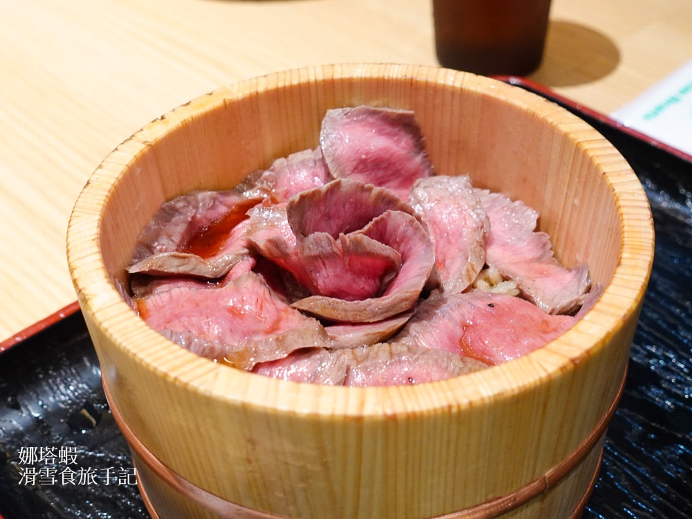 博多美食_黒毛和牛 博多牛まぶし 武蔵_排隊名店_大口享受和牛干貝鮭魚卵