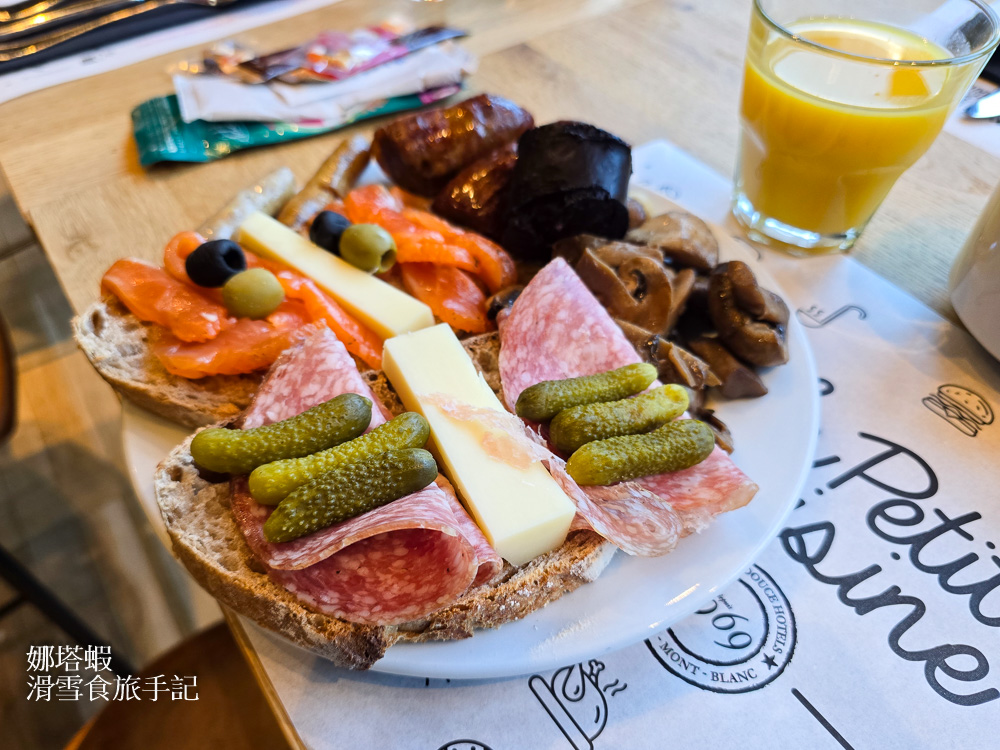 法國夏慕尼住宿推薦_La Folie Douce Hôtel Chamonix_市中心豪華四星飯店_早晚餐都豐盛