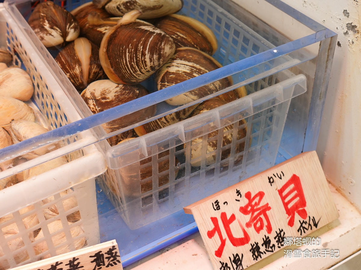 沖繩景點推薦︱好逛又好吃的「第一牧志公設市場」，大吃石垣牛、阿古豬和海鮮！