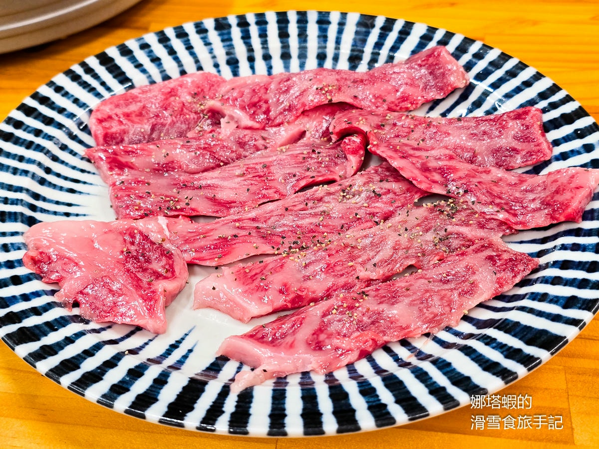 沖繩景點推薦︱好逛又好吃的「第一牧志公設市場」，大吃石垣牛、阿古豬和海鮮！
