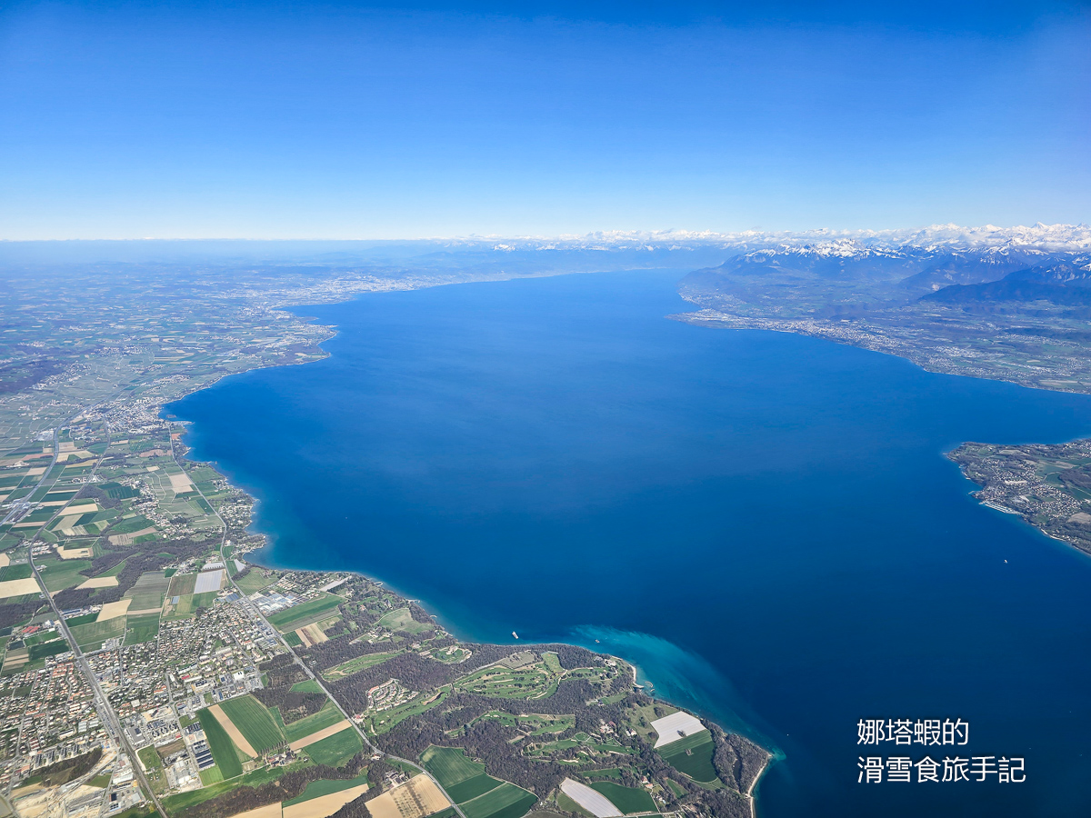 瑞士航空商務艙心得_香檳搭配瑞士巧克力真不賴