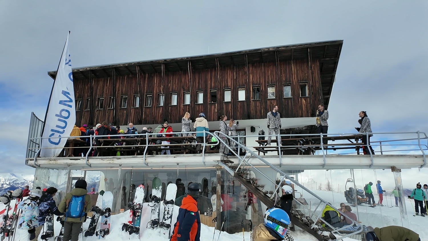 義大利滑雪︱Vialattea銀河滑雪場攻略,313條雪道、跨越法國爽爽滑雪(Club Med Pragelato滑雪之旅) - 第26張圖 義大利滑雪_Vialattea銀河滑雪場攻略