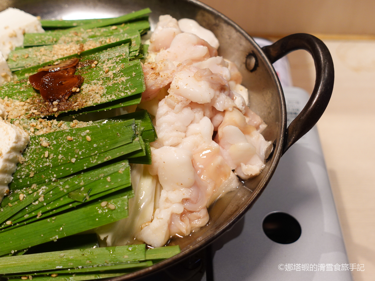 福岡居酒屋推薦「爐端あほう鳥 中洲店」,道地牛腸鍋與雞肉刺身料理 - 第13張圖 福岡居酒屋推薦「爐端あほう鳥 中洲店」,道地牛腸鍋與生雞肉料理