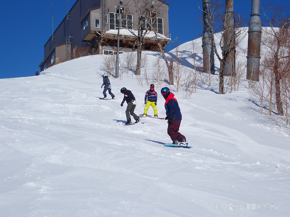 雫石滑雪場CAT TOUR｜搭乘壓雪車上山，挑戰未壓雪雪道、鬆雪秘境！ 